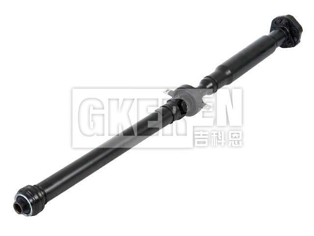 传动轴 Propshaft:26 10 7 589 128